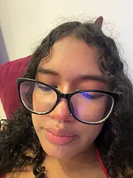 bunny-firee (F teen) - Flash pussy😏🌸