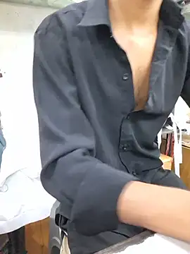 Gigolo_mumbai_9Inch400