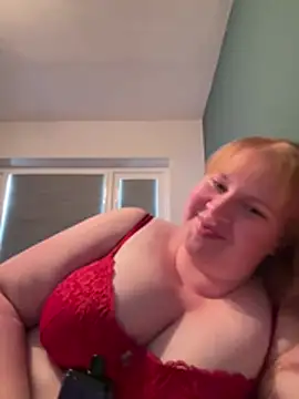 Curvy-GingeXX