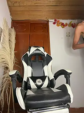 Soyalejomarquez live cam