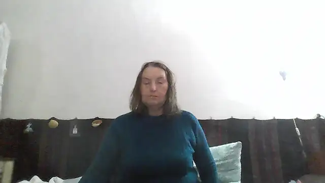 AnnaLive570 live cam on StripChat