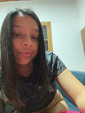 evermore_ (F young) - Masturbación de costado con dildo