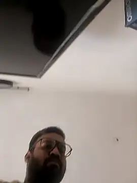 vinay_smalldick live cam on StripChat