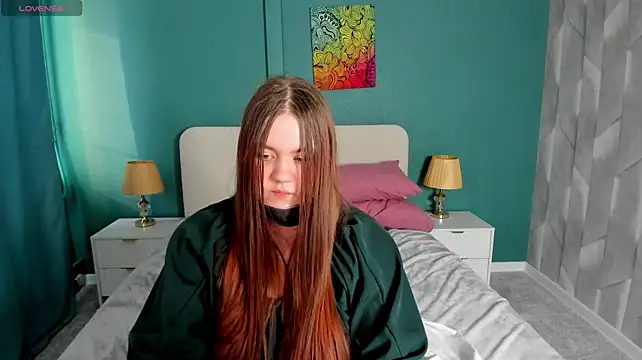 Alice_Steellee