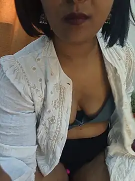 Queen_Kushi4 webcam