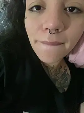 CatNigaz2 live cam on StripChat