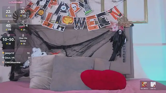 Mia_collins16