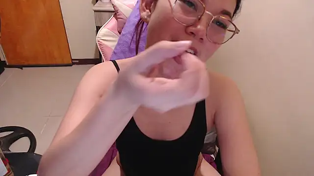 Sweety_Aria live cam on StripChat