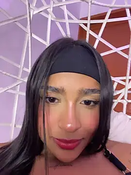 Mariangel_11 live cam on StripChat