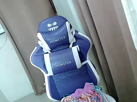 Ur_Goddes_Barbie webcam