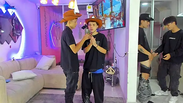 Houseofwarrios live sex cam