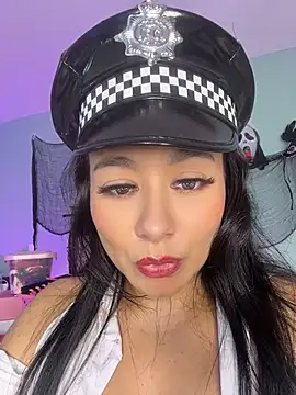 sharon_leone26
