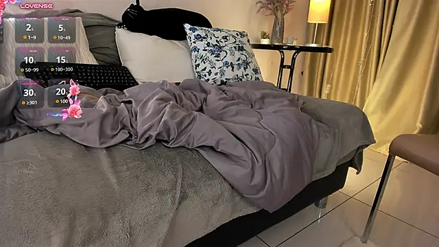 Evelyne_xxo webcam