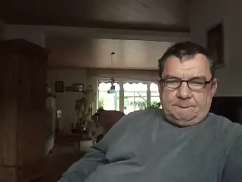 Nobbie444 live cam on StripChat