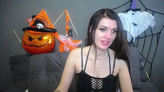 MilaLoona