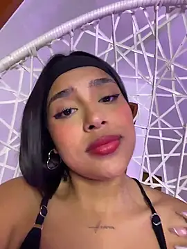 Mariangel_11 live cam on StripChat