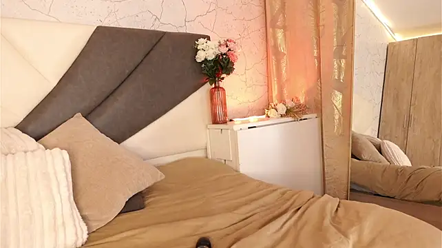 IsabelaWhite live cam