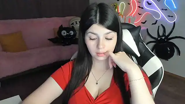 KisaModel live cam on StripChat