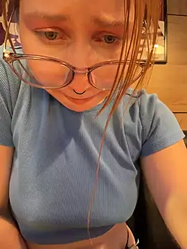 SlavicCandy webcam