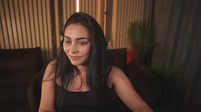 KarinaHaYess live cam on StripChat