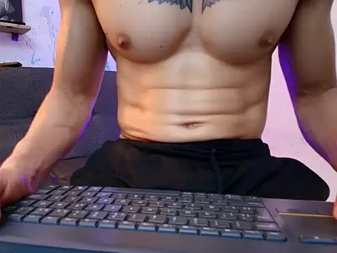 ragnar_valkor live cam on StripChat