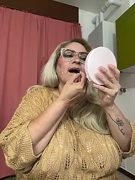 x_elena_x live cam on StripChat