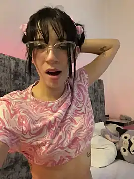 Strawberry_Honey_03 live cam on StripChat
