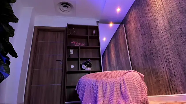 ArianaXO_