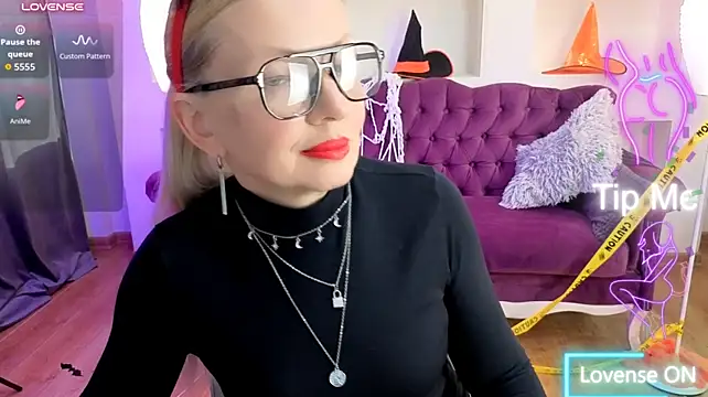 NicoletteRose_ live cam on StripChat