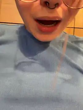 SlavicCandy webcam