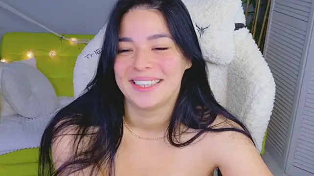erika_moan live cam on StripChat