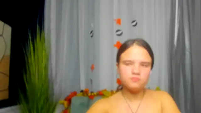 AdeleCruz live cam on StripChat