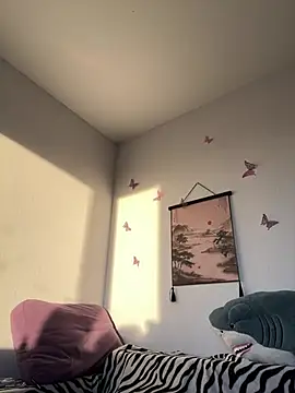 Kat__boobs
