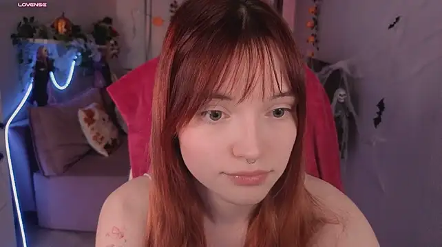 last_hxpe live cam on StripChat