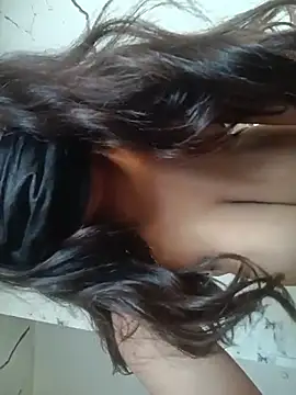 Webcam en directo de la tetona Cute_Zoyaa27