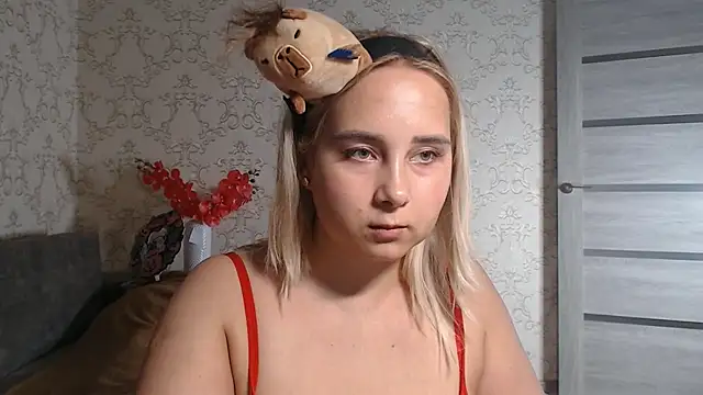 DolphinDreams live cam on StripChat