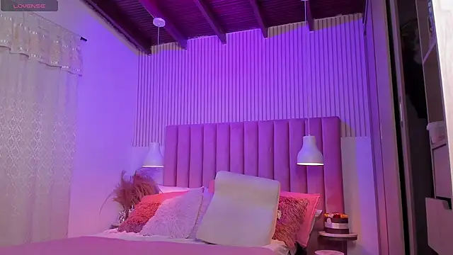 ScarlettDreamss7 live cam