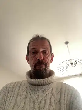 createur34 (M mature) - Ejaculation et leche