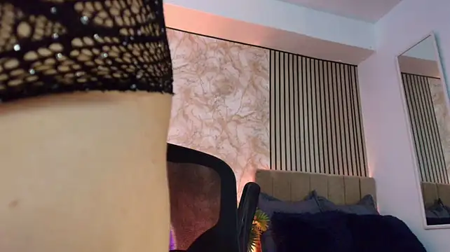 JuliRamirez live sex cam