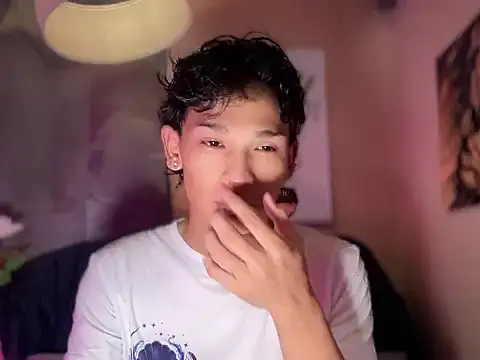 imjustasluttyintownx (M twink) - LOOKING FOR FUN AND LOVE!