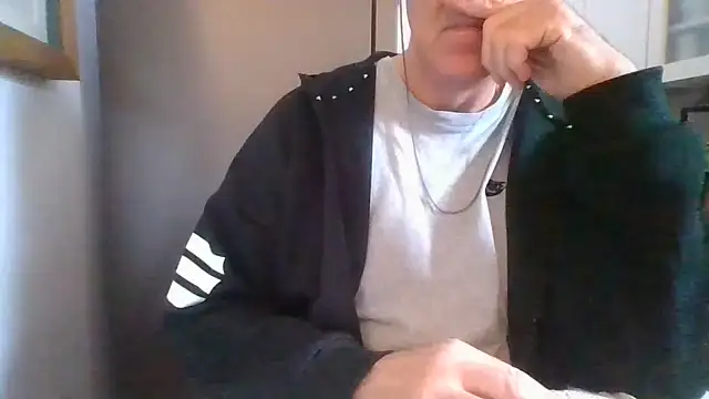 ANONIMO7735 webcam