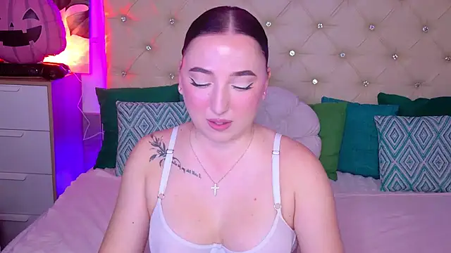 AVA_MAXIMUS