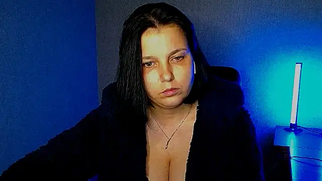 Simmiera live cam on StripChat