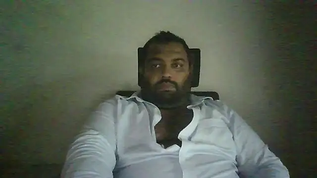 FatCockBoySL live cam on StripChat