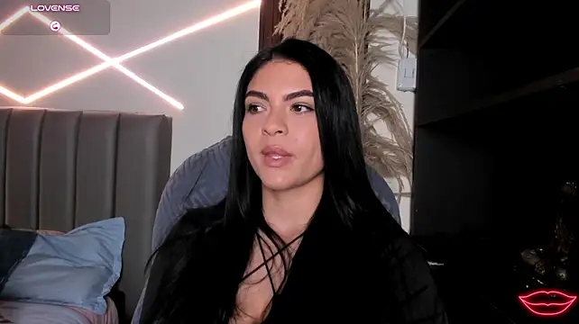Veronicalanx1