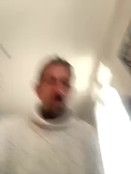 createur34 (M mature) - Ejaculation et leche