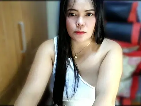 Naughtygiean webcam