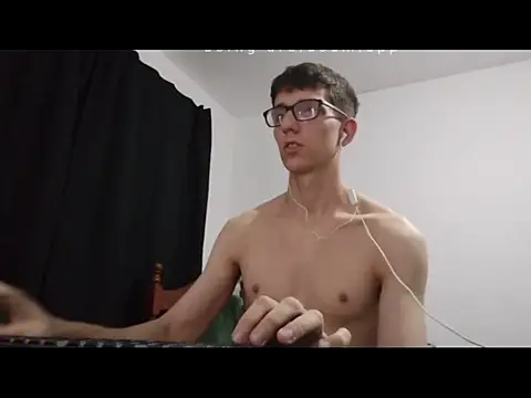 kpo10000 live cam on StripChat