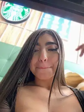 Valentina-gomezz live sex cam