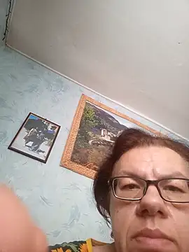 Olena72531 live cam preview
